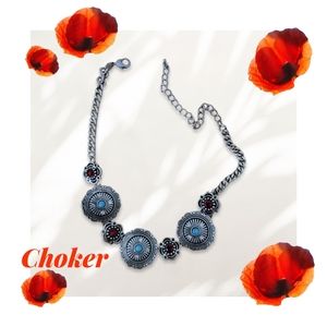 Choker necklace
